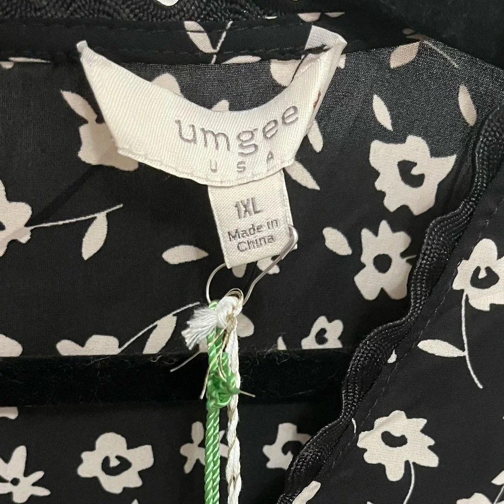 Umgee Black & White Floral Dress | NWT | Flowy & Chic - Picture 4 of 4
